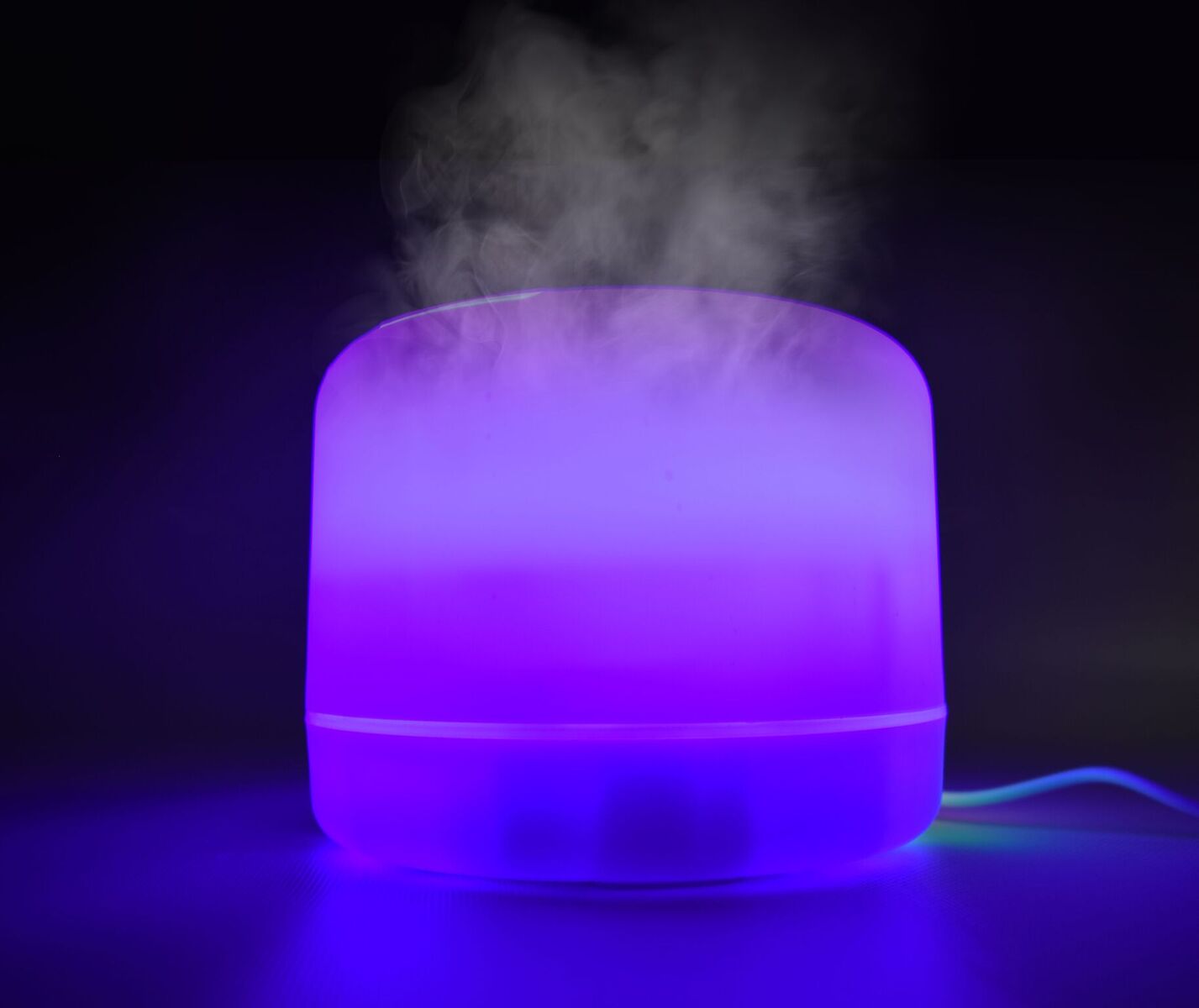 Colour Changing Aroma diffuser (Bluetooth and Speaker)